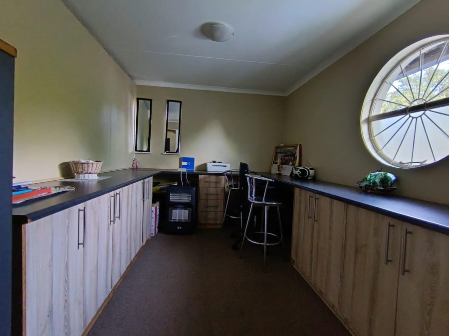 3 Bedroom Property for Sale in Pellissier Free State